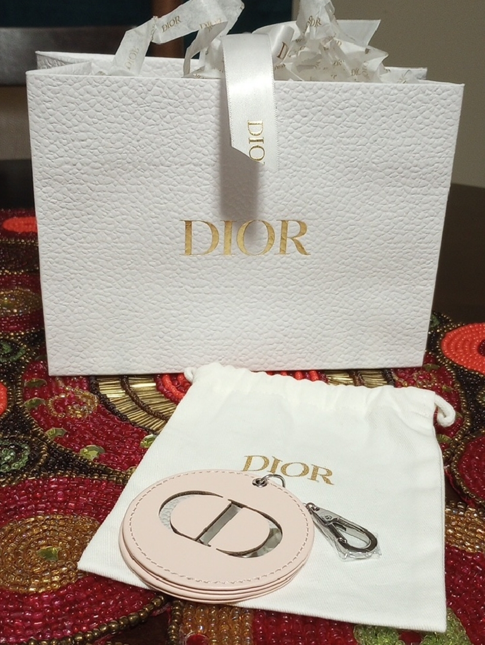 Dior Mirror Charm - Picture 5 of 17